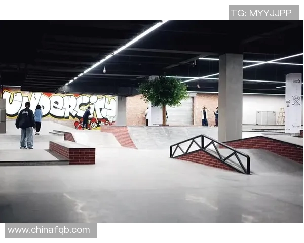 成都滑板队在攀岩联赛中的耐力表现分析与点评